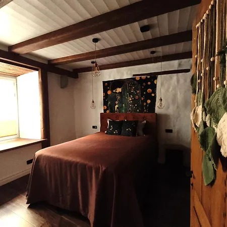 Cozy Nest In The Old Town Διαμέρισμα *