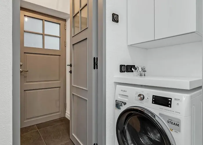 Cozy Nest In The Old Town تالين