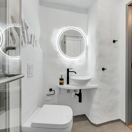 Cozy Nest In The Old Town Апартаменты